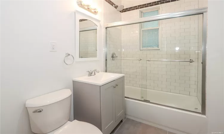 78-10 32nd Avenue, New York, NY, 6 Bedrooms Bedrooms, 10 Rooms Rooms,3 BathroomsBathrooms,Residential Income,For Sale,32nd,L3588180