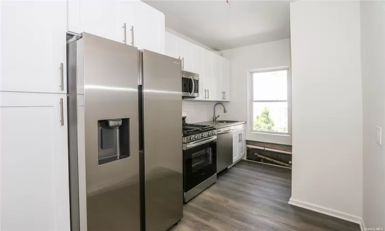 78-10 32nd Avenue, New York, NY, 6 Bedrooms Bedrooms, 10 Rooms Rooms,3 BathroomsBathrooms,Residential Income,For Sale,32nd,L3588180