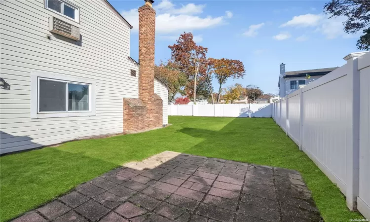 141 Root Avenue, Islip, NY, 3 Bedrooms Bedrooms, 9 Rooms Rooms,1 BathroomBathrooms,Residential,For Sale,Root,L3588342