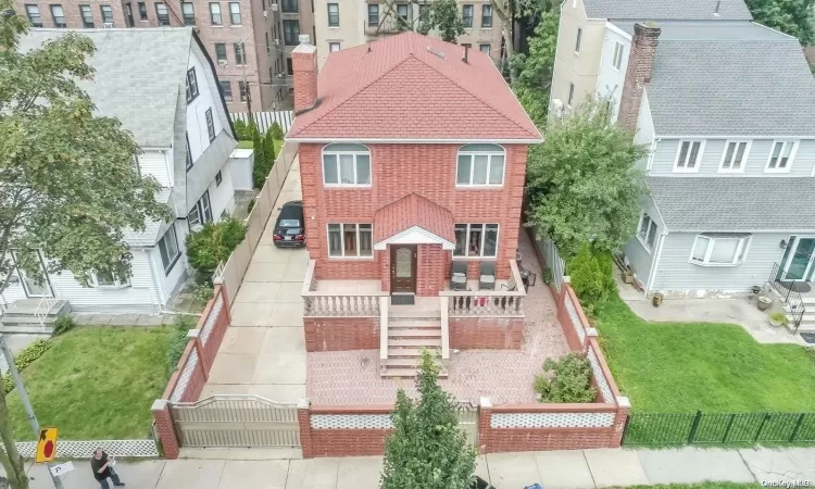 111-11 76th Drive, New York, NY, 3 Bedrooms Bedrooms, 7 Rooms Rooms,3 BathroomsBathrooms,Residential,For Sale,76th,L3588385