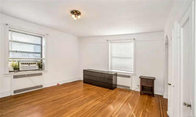 35-40 82nd Street, New York, NY, 1 Bedroom Bedrooms, 4 Rooms Rooms,1 BathroomBathrooms,Residential,For Sale,82nd Street,L3588427