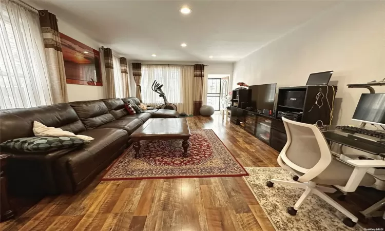 1916 29th Street, New York, NY, 3 Bedrooms Bedrooms, 8 Rooms Rooms,4 BathroomsBathrooms,Residential,For Sale,29th,L3588662