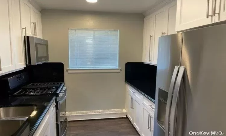 21 Brentwood Road, Islip, NY, 1 Bedroom Bedrooms, 4 Rooms Rooms,1 BathroomBathrooms,Residential Lease,For Rent,Brentwood,L3588554