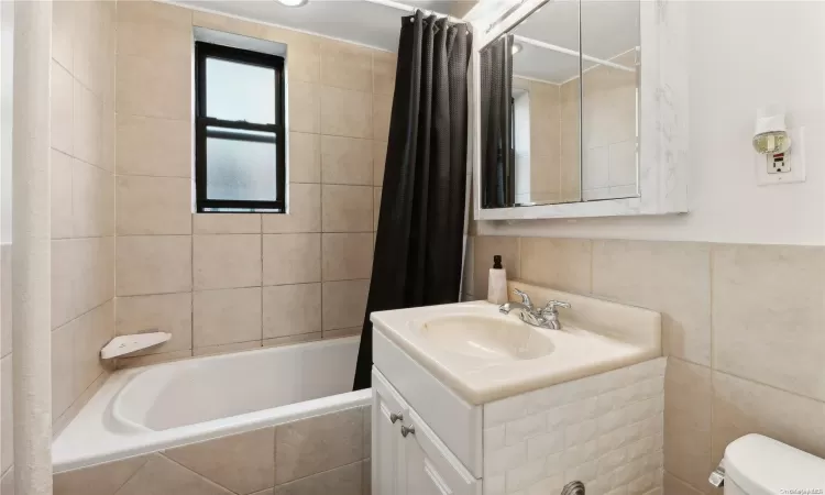 37-21 80 Street, New York, NY, 1 Bedroom Bedrooms, 4 Rooms Rooms,1 BathroomBathrooms,Residential,For Sale,80,L3588732