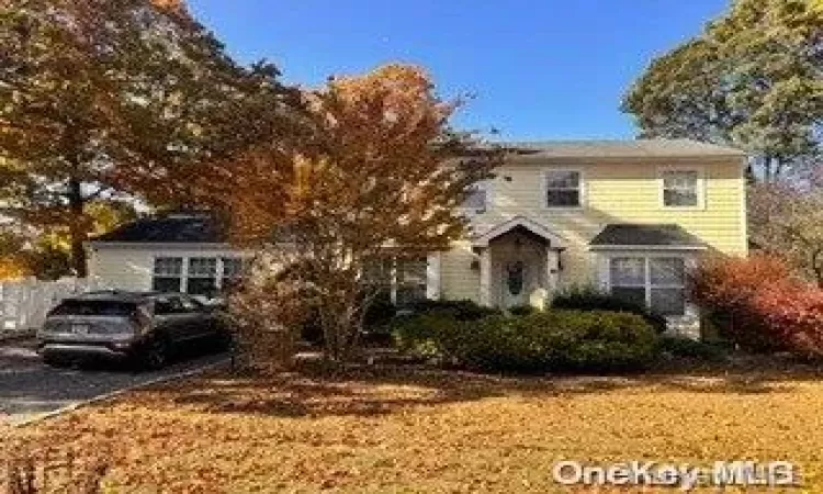 216 St James Ave N, Smithtown, NY, 5 Bedrooms Bedrooms, 10 Rooms Rooms,4 BathroomsBathrooms,Residential,For Sale,St James Ave N,L3588797