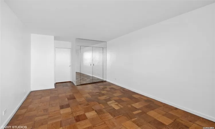 61-20 Grand Central Parkway, New York, NY, 1 Bedroom Bedrooms, 3 Rooms Rooms,1 BathroomBathrooms,Residential,For Sale,Grand Central,L3588780