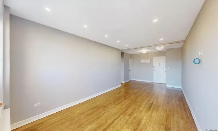 103-25 68th Ave, New York, NY, 3 Bedrooms Bedrooms, 5 Rooms Rooms,2 BathroomsBathrooms,Residential,For Sale,68th Ave,L3588839