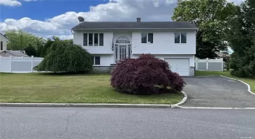 111 Boulevard Avenue, Islip, NY, 5 Bedrooms Bedrooms, 8 Rooms Rooms,2 BathroomsBathrooms,Residential,For Sale,Boulevard,L3588889