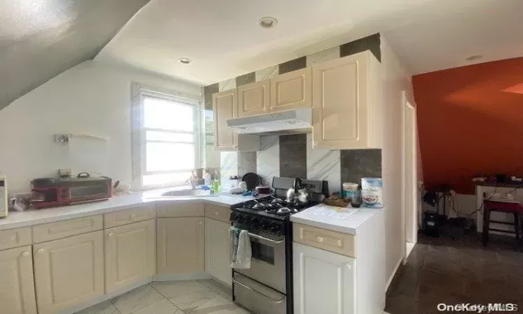 88-38 191st Street, New York, NY, 5 Bedrooms Bedrooms, 9 Rooms Rooms,2 BathroomsBathrooms,Residential,For Sale,191st,L3589072