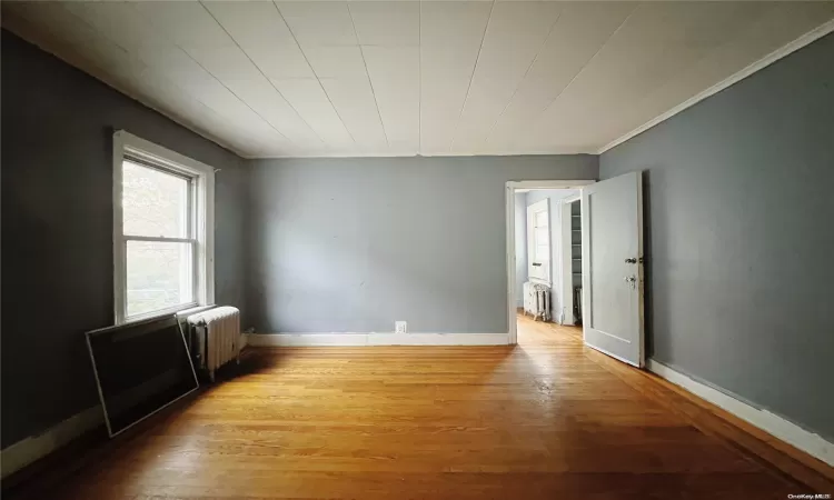 43-11 156th Street, New York, NY, 12 Rooms Rooms,3 BathroomsBathrooms,Residential Income,For Sale,156th,L3589119