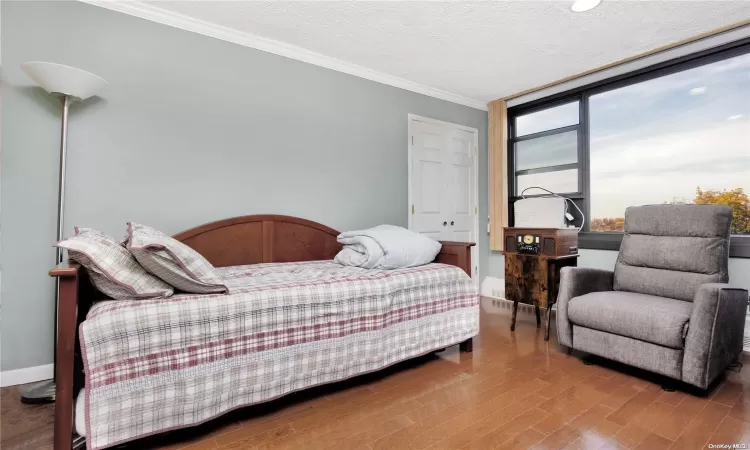 9-05 162 St., New York, NY, 3 Bedrooms Bedrooms, 5 Rooms Rooms,2 BathroomsBathrooms,Residential,For Sale,162 St.,L3589246