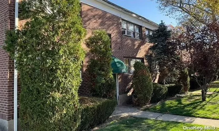 615 Tulip Avenue, Hempstead, NY, 1 Bedroom Bedrooms, 4 Rooms Rooms,1 BathroomBathrooms,Residential Lease,For Rent,Tulip,L3589343