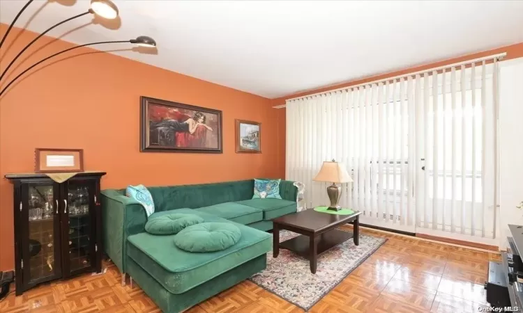 98-20 62nd Drive, New York, NY, 3 Bedrooms Bedrooms, 5 Rooms Rooms,1 BathroomBathrooms,Residential,For Sale,62nd,L3589473