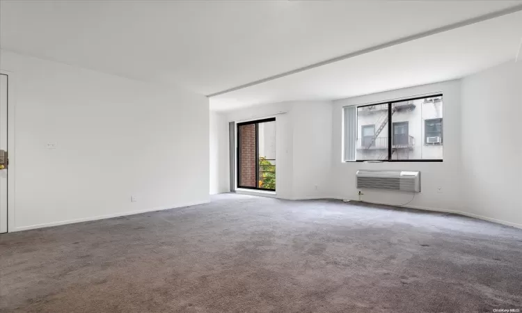 119-40 Metropolitan Avenue, New York, NY, 2 Bedrooms Bedrooms, 5 Rooms Rooms,2 BathroomsBathrooms,Residential,For Sale,Metropolitan,L3589356