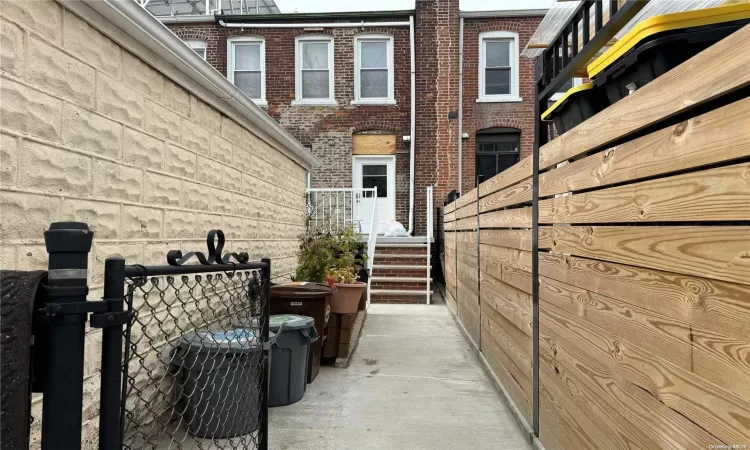 147 29th Street, New York, NY, 9 Rooms Rooms,3 BathroomsBathrooms,Residential Income,For Sale,29th,L3589416