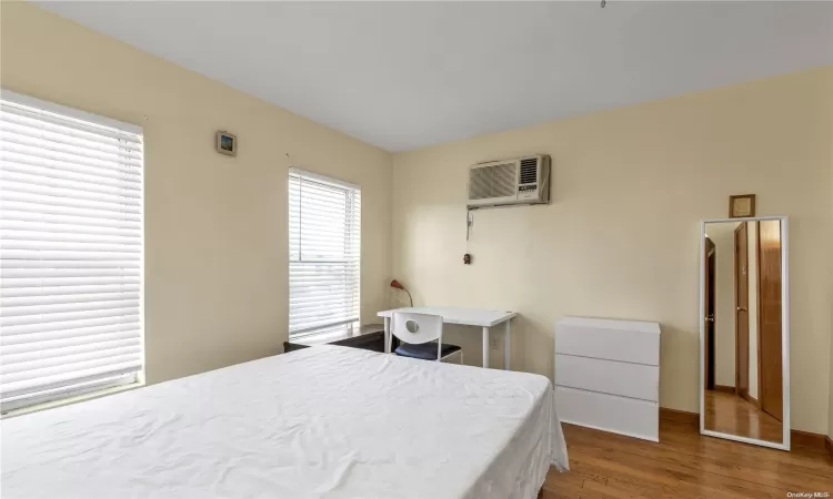 15-55 150th Place, New York, NY, 3 Bedrooms Bedrooms, 6 Rooms Rooms,2 BathroomsBathrooms,Residential,For Sale,150th,L3589462