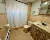 Full Bath w/ Tub