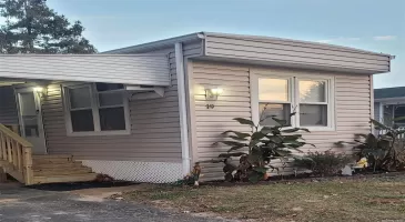 19 Periwinkle Drive, Islip, NY, 2 Bedrooms Bedrooms, 4 Rooms Rooms,1 BathroomBathrooms,Residential,For Sale,Periwinkle,L3589565