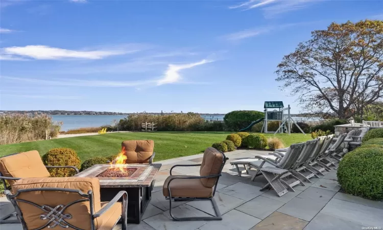 278 Lake Drive, East Hampton, NY, 6 Bedrooms Bedrooms, 12 Rooms Rooms,4 BathroomsBathrooms,Residential,For Sale,Lake,L3589585