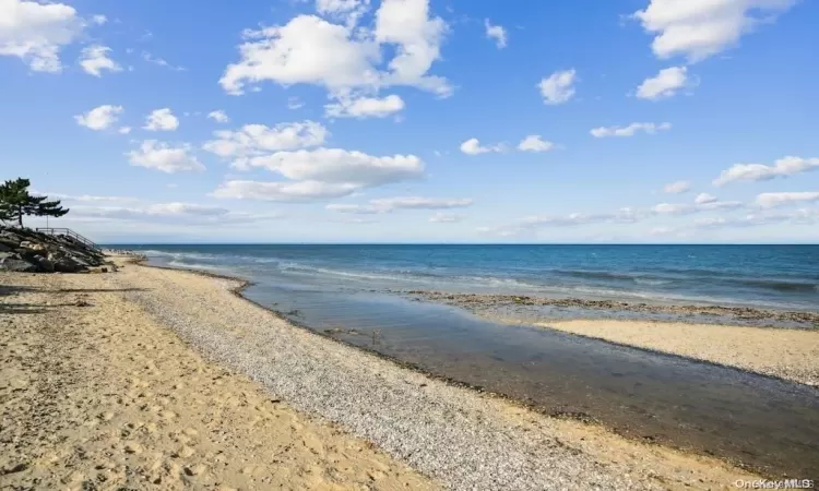 Deede Sandy Beach