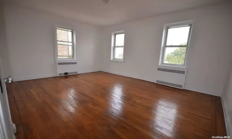 77-34 Austin Street, New York, NY, 1 Bedroom Bedrooms, 4 Rooms Rooms,1 BathroomBathrooms,Residential Lease,For Rent,Austin,L3589783