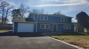 9 Lawrence Circle, Islip, NY, 5 Bedrooms Bedrooms, 9 Rooms Rooms,2 BathroomsBathrooms,Residential,For Sale,Lawrence,L3589972