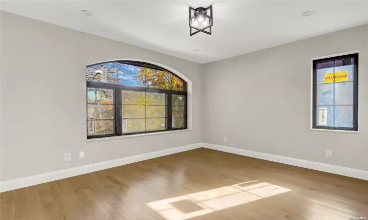 58-28 218th Street, New York, NY, 5 Bedrooms Bedrooms, 15 Rooms Rooms,4 BathroomsBathrooms,Residential,For Sale,218th,L3589876