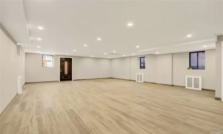 58-28 218th Street, New York, NY, 5 Bedrooms Bedrooms, 15 Rooms Rooms,4 BathroomsBathrooms,Residential,For Sale,218th,L3589876