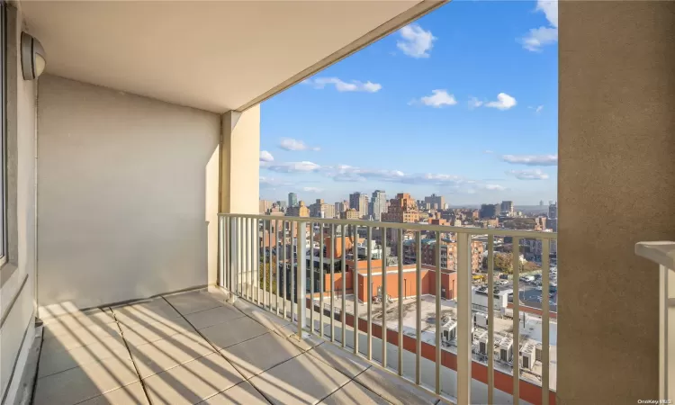 40-22 College Point Boulevard, New York, NY, 3 Bedrooms Bedrooms, 7 Rooms Rooms,3 BathroomsBathrooms,Residential,For Sale,College Point,L3590108