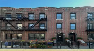 34-35 30th Street, New York, NY, 8 Bedrooms Bedrooms, 20 Rooms Rooms,6 BathroomsBathrooms,Commercial Sale,For Sale,30th,L3590466