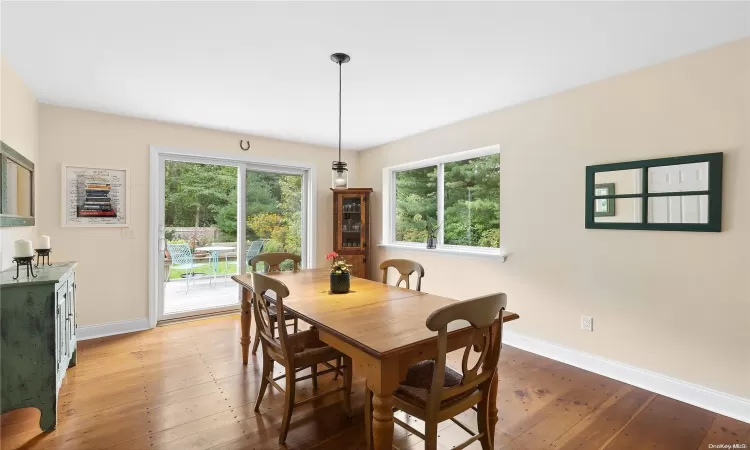 67 Cedar Drive, East Hampton, NY, 4 Bedrooms Bedrooms, 7 Rooms Rooms,3 BathroomsBathrooms,Residential,For Sale,Cedar,L3590629