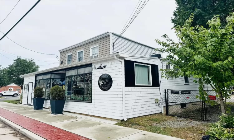 425 Lake Avenue, Smithtown, NY, ,Commercial Sale,For Sale,Lake,L3590681