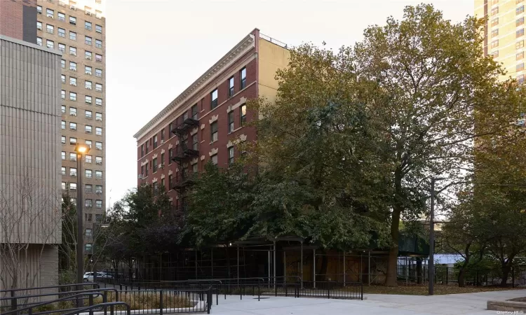 157 Broome Street, New York, NY, 2 Rooms Rooms,1 BathroomBathrooms,Residential,For Sale,Broome,L3590788