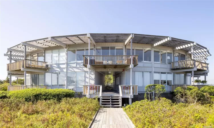 101 Dune Road, Southampton, NY, 2 Bedrooms Bedrooms, 3 Rooms Rooms,2 BathroomsBathrooms,Residential,For Sale,Dune,L3588370