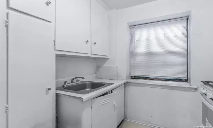 144-30 78 Road, New York, NY, 3 Rooms Rooms,1 BathroomBathrooms,Residential,For Sale,78,L3592483