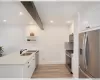 1 Broadway, Long Beach, NY, 1 Bedroom Bedrooms, 3 Rooms Rooms,1 BathroomBathrooms,Residential Lease,For Rent,Broadway,L3593123