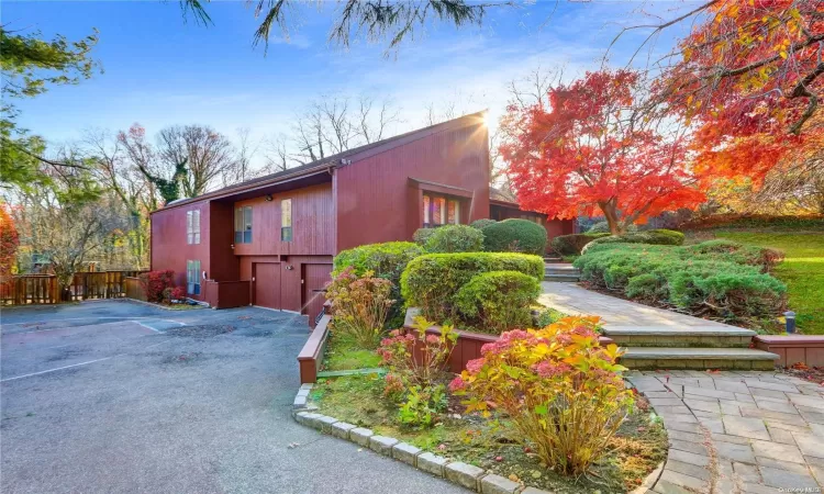 22 Candlewood Path, Huntington, NY, 4 Bedrooms Bedrooms, 10 Rooms Rooms,3 BathroomsBathrooms,Residential,For Sale,Candlewood,L3593397