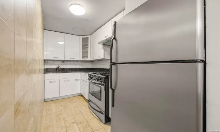 47-37 45th Street, New York, NY, 1 Bedroom Bedrooms, 1 Room Rooms,1 BathroomBathrooms,Residential,For Sale,45th,L3593410