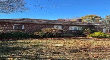 34 Raymond, Brookhaven, NY, 3 Bedrooms Bedrooms, 8 Rooms Rooms,1 BathroomBathrooms,Residential,For Sale,Raymond,L3593527