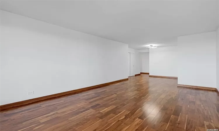 110-11 Queens Boulevard, New York, NY, 2 Bedrooms Bedrooms, 5 Rooms Rooms,2 BathroomsBathrooms,Residential,For Sale,Queens,L3593532