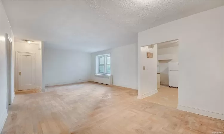 4801 42 Street, New York, NY, 2 Bedrooms Bedrooms, 4 Rooms Rooms,1 BathroomBathrooms,Residential,For Sale,42,L3593597