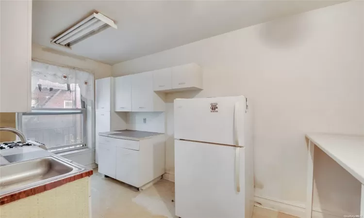 4801 42 Street, New York, NY, 2 Bedrooms Bedrooms, 4 Rooms Rooms,1 BathroomBathrooms,Residential,For Sale,42,L3593597