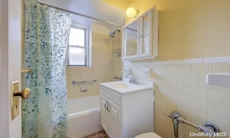 110-55 72 Road, New York, NY, 2 Rooms Rooms,1 BathroomBathrooms,Residential,For Sale,72,L3593602