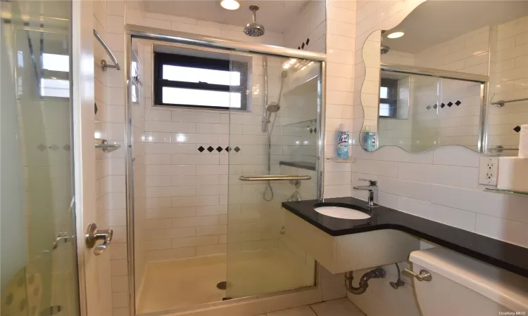 94-10 59 Avenue, New York, NY, 2 Bedrooms Bedrooms, 5 Rooms Rooms,1 BathroomBathrooms,Residential,For Sale,59,L3593629