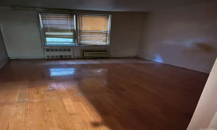 14430 Sanford, New York, NY, 2 Bedrooms Bedrooms, 5 Rooms Rooms,1 BathroomBathrooms,Residential,For Sale,Sanford,L3593638