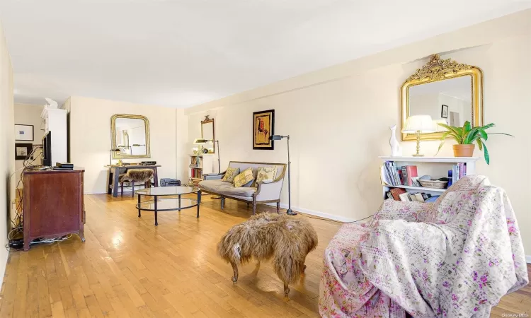 209-80 18th Avenue, New York, NY, 1 Bedroom Bedrooms, 4 Rooms Rooms,1 BathroomBathrooms,Residential,For Sale,18th,L3593805