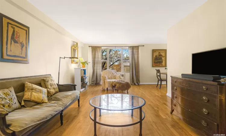 209-80 18th Avenue, New York, NY, 1 Bedroom Bedrooms, 4 Rooms Rooms,1 BathroomBathrooms,Residential,For Sale,18th,L3593805