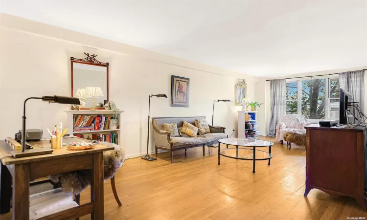 209-80 18th Avenue, New York, NY, 1 Bedroom Bedrooms, 4 Rooms Rooms,1 BathroomBathrooms,Residential,For Sale,18th,L3593805