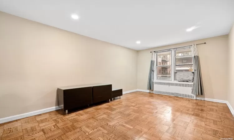 104-20 68 Drive, New York, NY, 2 Bedrooms Bedrooms, 6 Rooms Rooms,2 BathroomsBathrooms,Residential,For Sale,68,L3593770