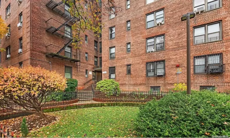 37-56 87th Street, New York, NY, 1 Bedroom Bedrooms, 5 Rooms Rooms,1 BathroomBathrooms,Residential,For Sale,87th,L3593765